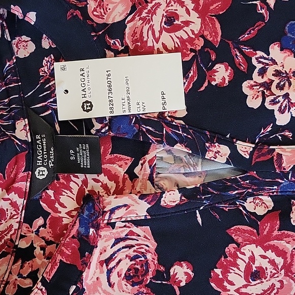 NWT Women's Blouse - Picture 2 of 3